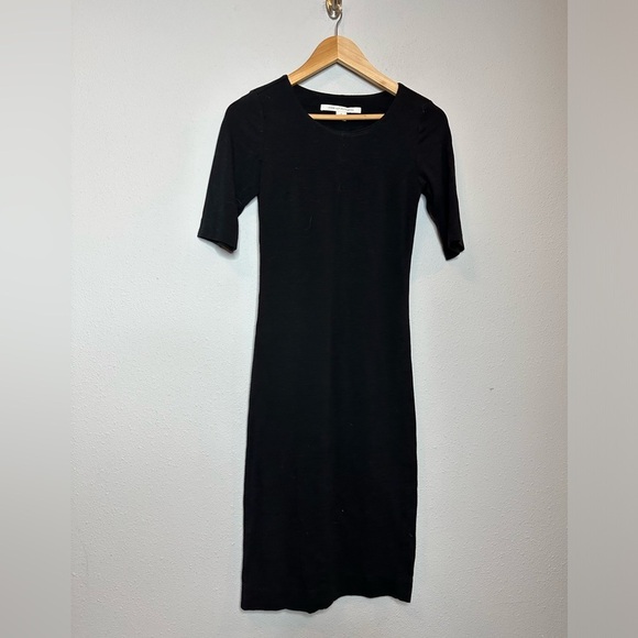 Diane Von Furstenberg Dresses & Skirts - Diane Von Furstenberg Elegant Black Dress size P